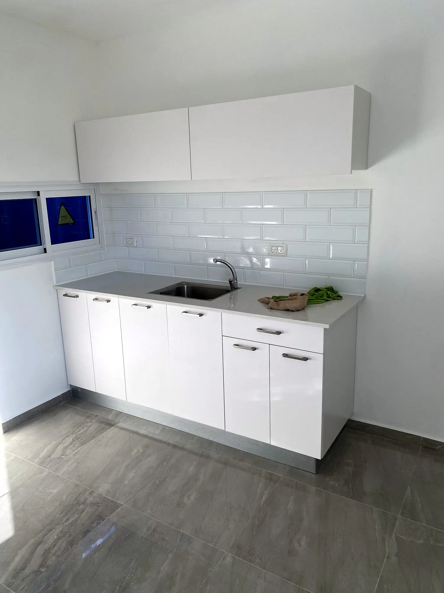 מבנה מגורים 40 מ״ר, רחובות, תמונה 1 מתוך 6